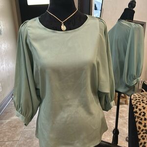 Beautiful Sea foam blouse